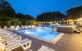 Ambre Mare Pobierowo - Noclegi ze śniadaniem i basenem - Apartamenty i Pokoje